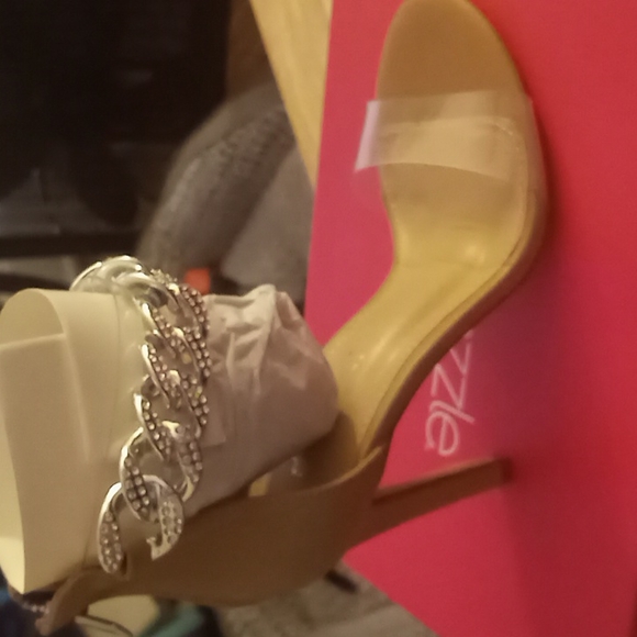 Tan bedazzled ankle heel - Picture 2 of 3